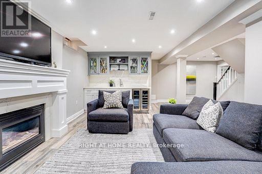 4021 Sasha Court, Mississauga, Ontario  L4W 3K9 - Photo 24 - W12713796