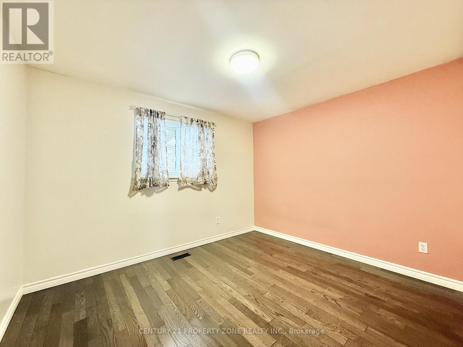 Upper - 164 Earnscliffe Circle, Brampton, Ontario  L6T 2B7 - Photo 15 - W12713812