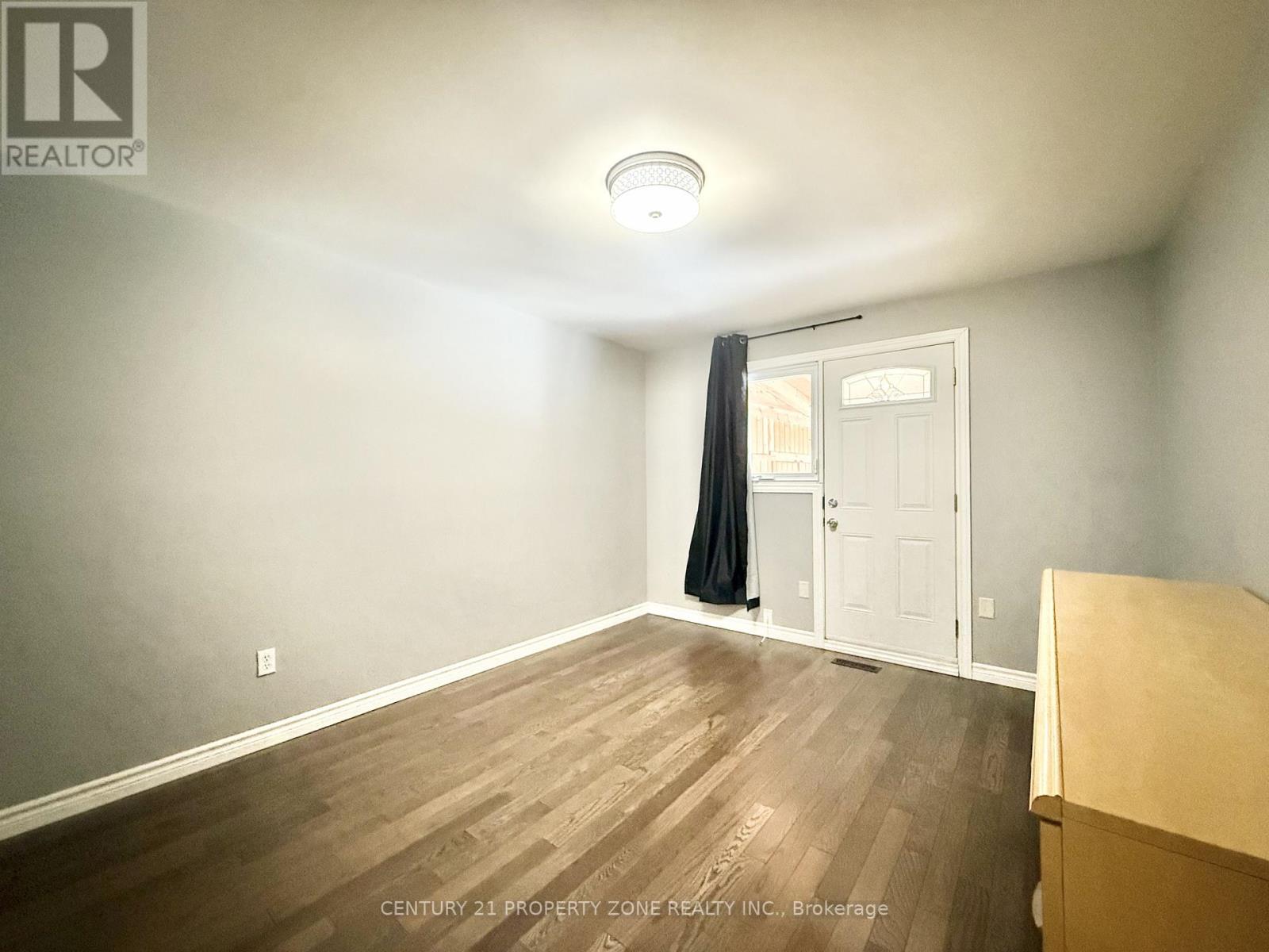 Upper - 164 Earnscliffe Circle, Brampton, Ontario  L6T 2B7 - Photo 17 - W12713812