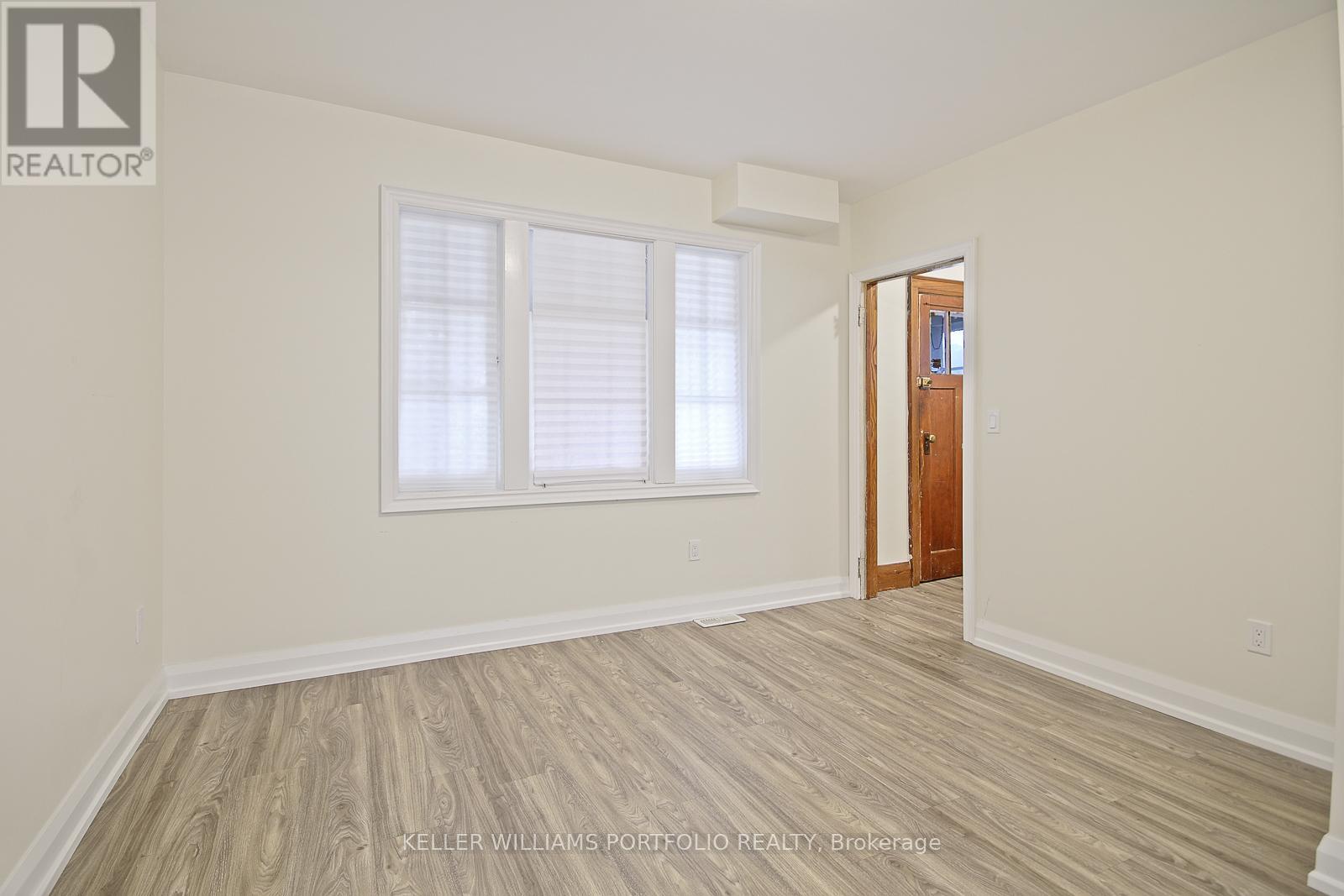 53 Nickle Street, Toronto, Ontario  M6M 2H7 - Photo 13 - W12713858