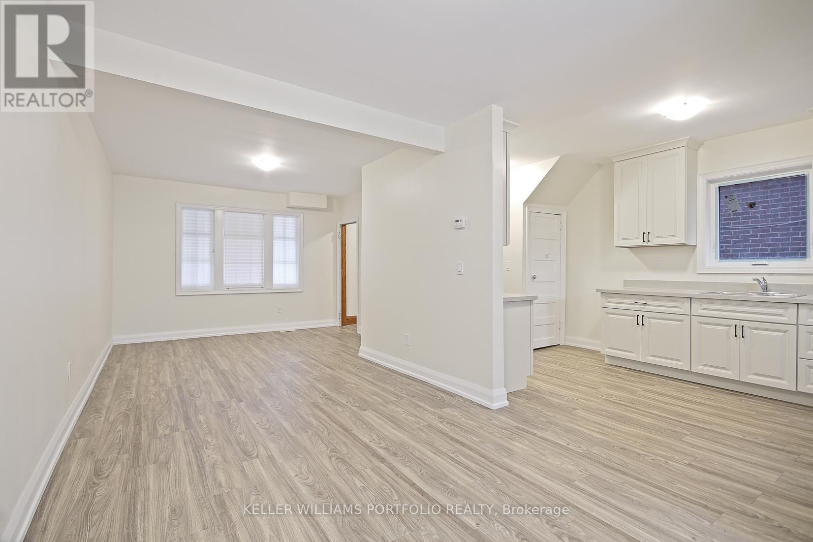 53 Nickle Street, Toronto, Ontario  M6M 2H7 - Photo 14 - W12713858