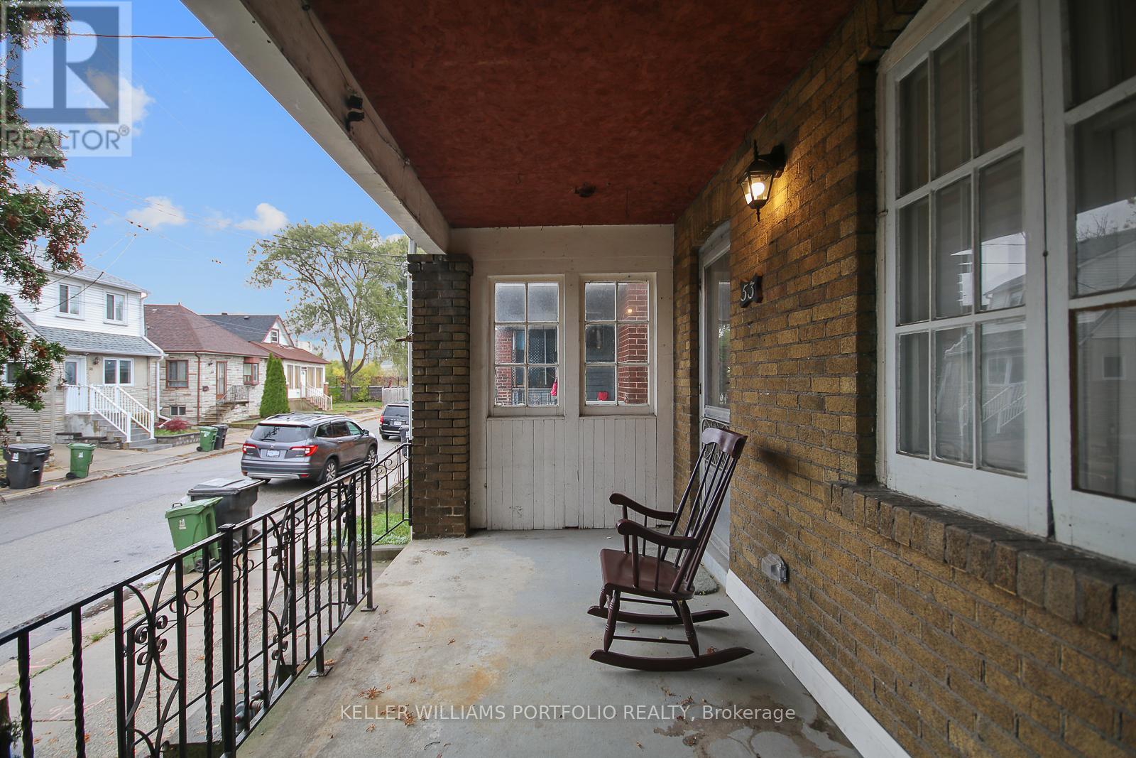 53 Nickle Street, Toronto, Ontario  M6M 2H7 - Photo 4 - W12713858