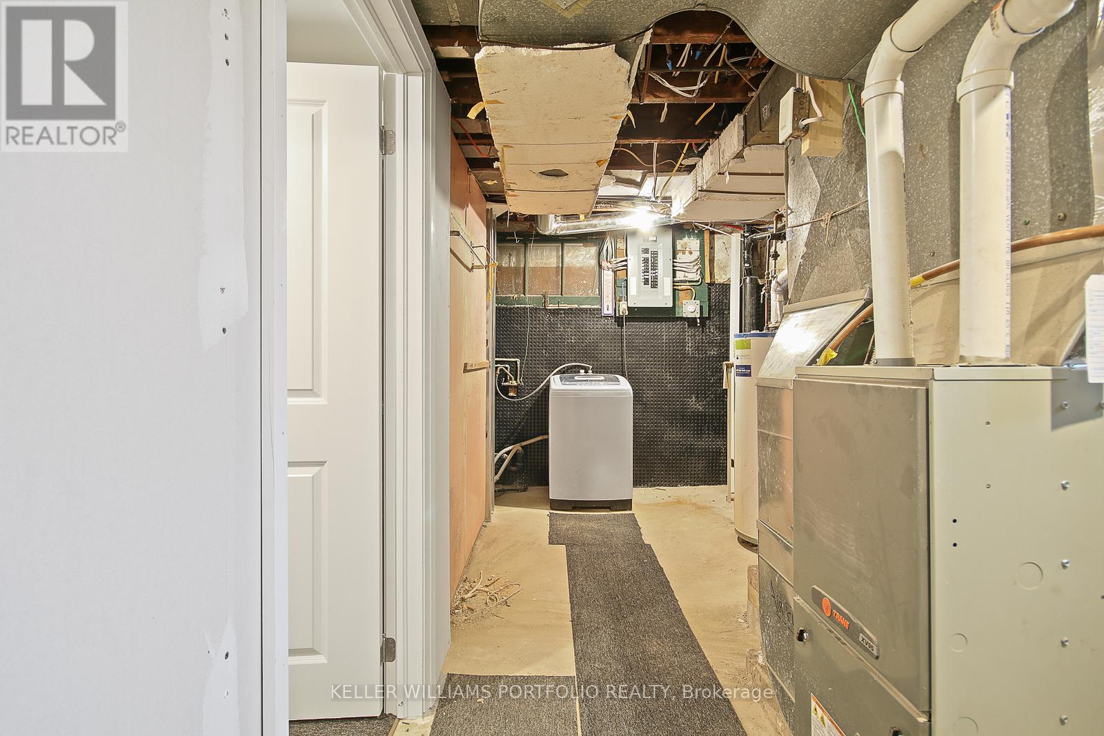 53 Nickle Street, Toronto, Ontario  M6M 2H7 - Photo 46 - W12713858