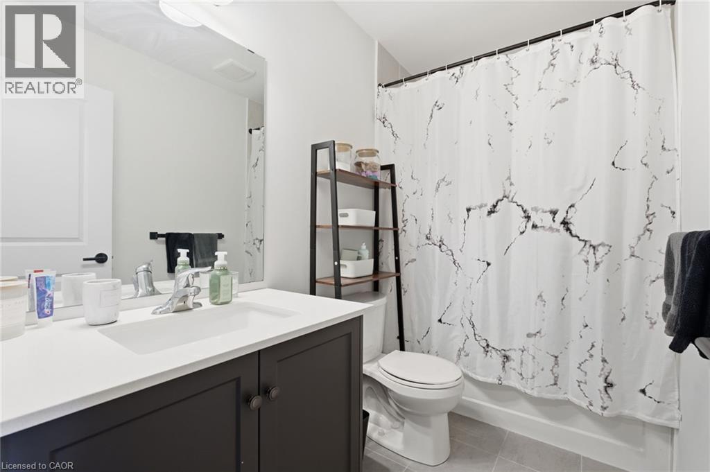 48 Capstone Lane, Hamilton, Ontario  L9C 0E8 - Photo 9 - 40799752