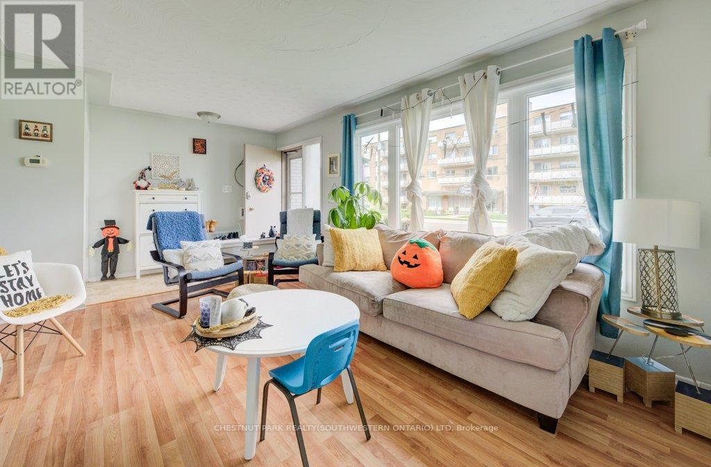 151 Franklin Street N, Kitchener, Ontario  N2A 1Y3 - Photo 4 - X12713736