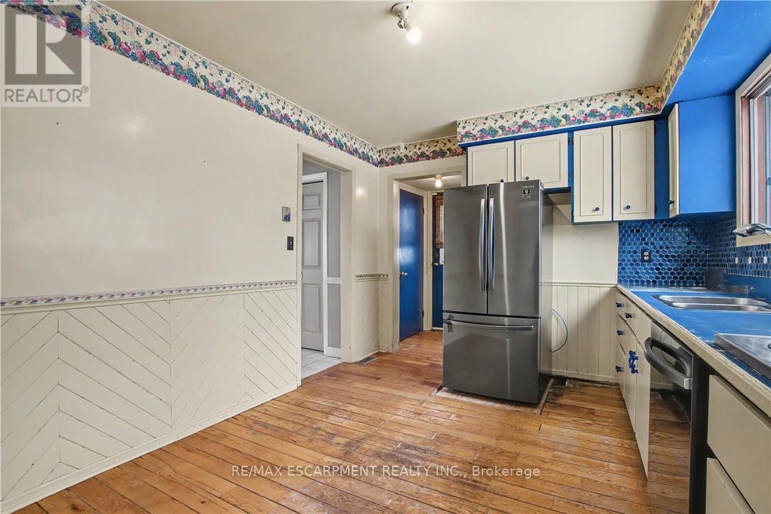 37 Sunrise Crescent, Hamilton, Ontario  L9H 3S1 - Photo 13 - X12713784