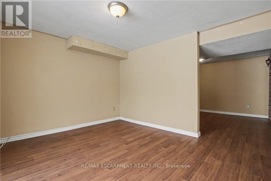 37 Sunrise Crescent, Hamilton, Ontario  L9H 3S1 - Photo 31 - X12713784