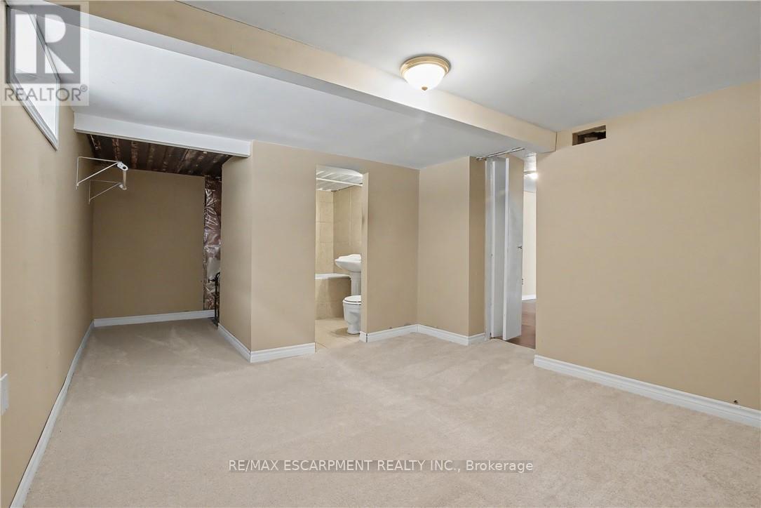 37 Sunrise Crescent, Hamilton, Ontario  L9H 3S1 - Photo 33 - X12713784