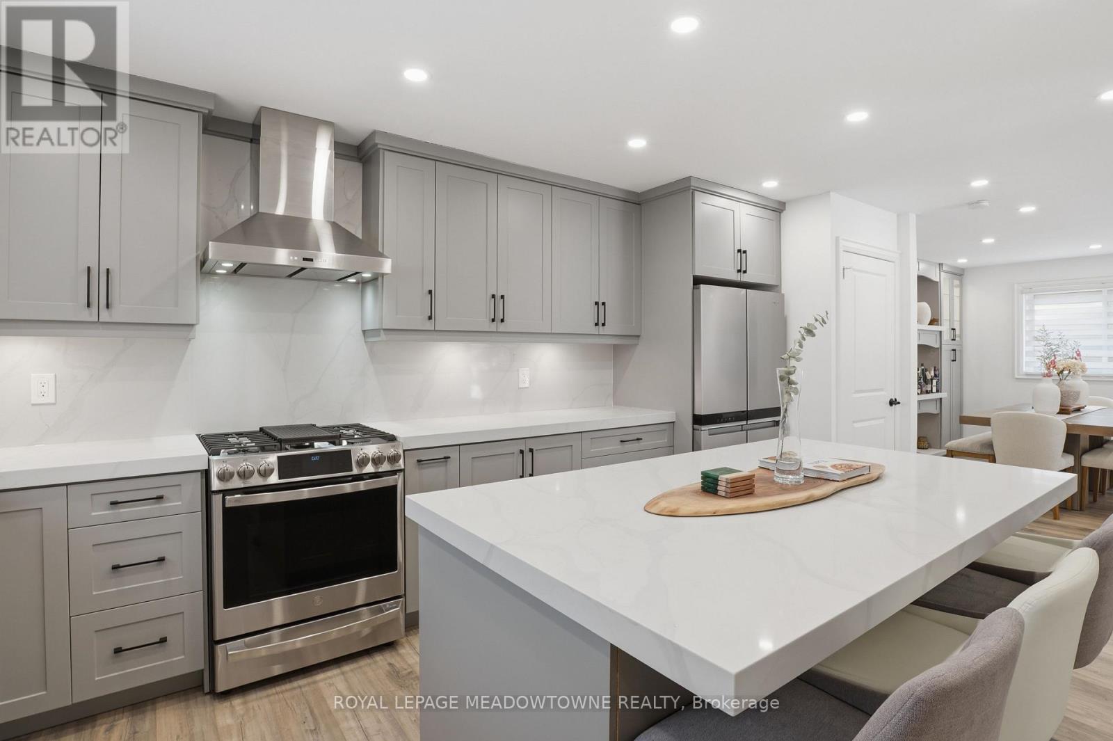 10 Mottistone Court, Brantford, Ontario  N3R 6L1 - Photo 11 - X12713804