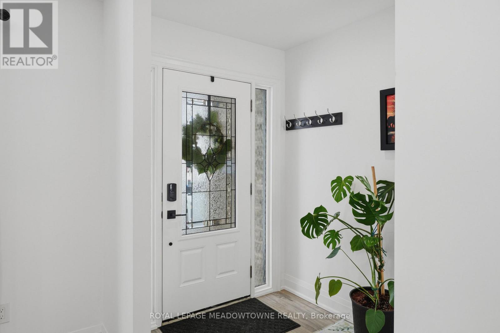 10 Mottistone Court, Brantford, Ontario  N3R 6L1 - Photo 5 - X12713804