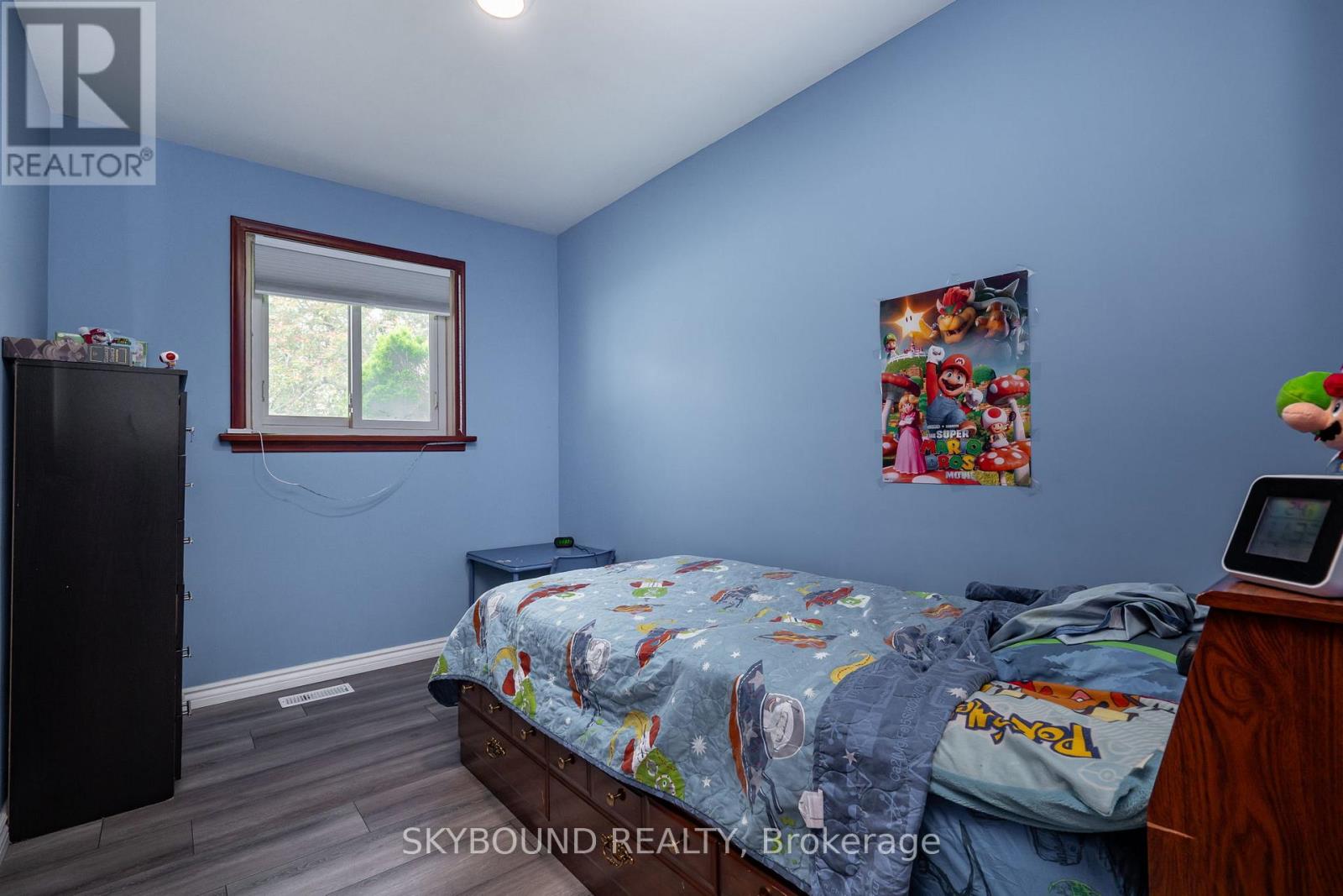 277 Hillside Drive, Woodstock, Ontario N4S 2T9 - Photo 9 - X12713814