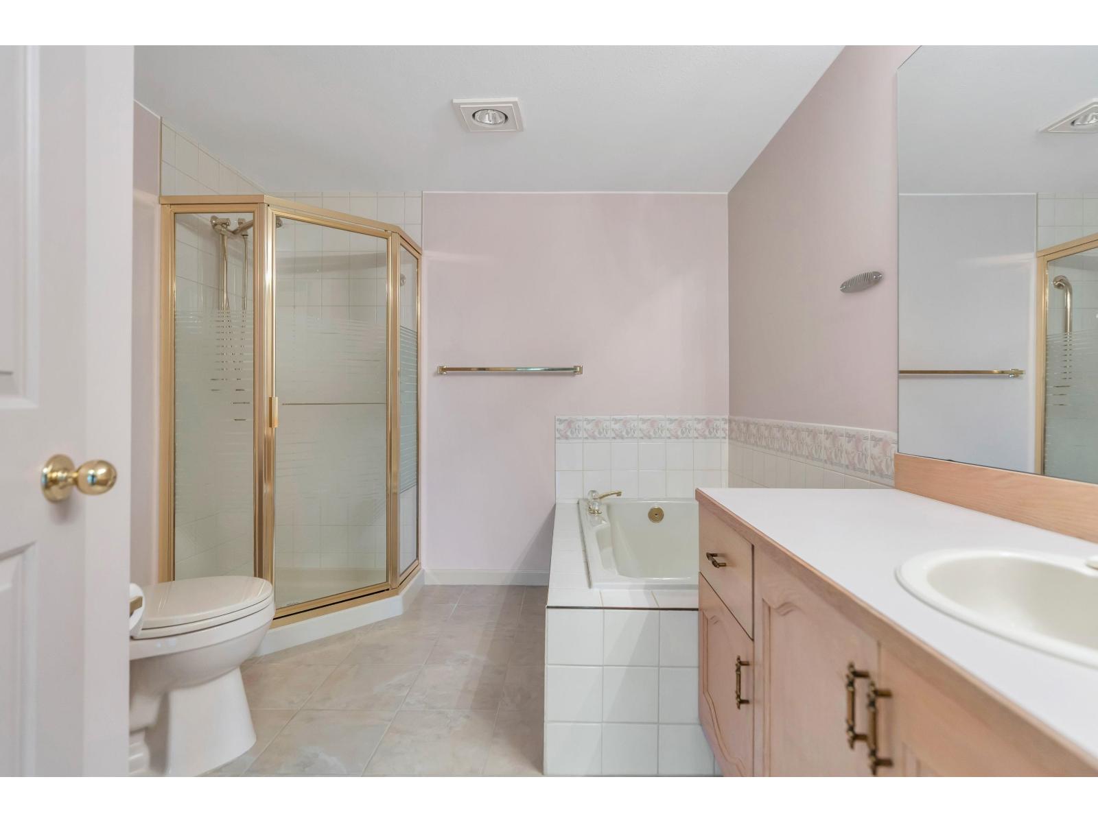 39 9168 Fleetwood Way, Surrey, British Columbia  V3R 0P1 - Photo 13 - R3080505