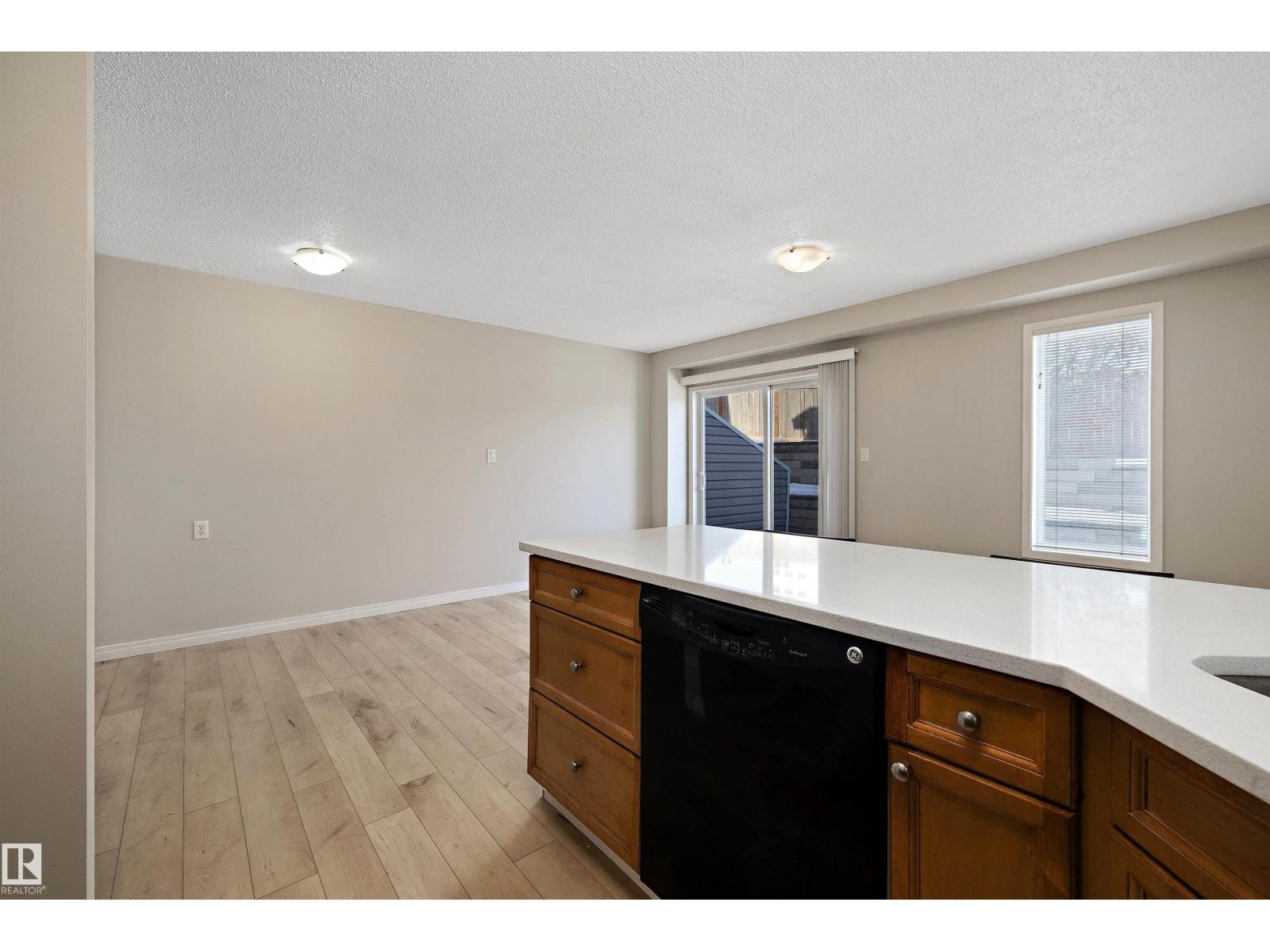 #5 130 Hyndman Cr Nw, Edmonton, Alberta  T5A 0E8 - Photo 14 - E4470560