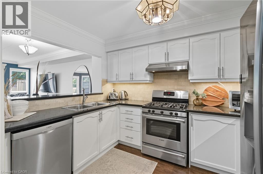 5555 Prince William Drive Unit# 8, Burlington, Ontario  L7L 6P2 - Photo 11 - 40775406