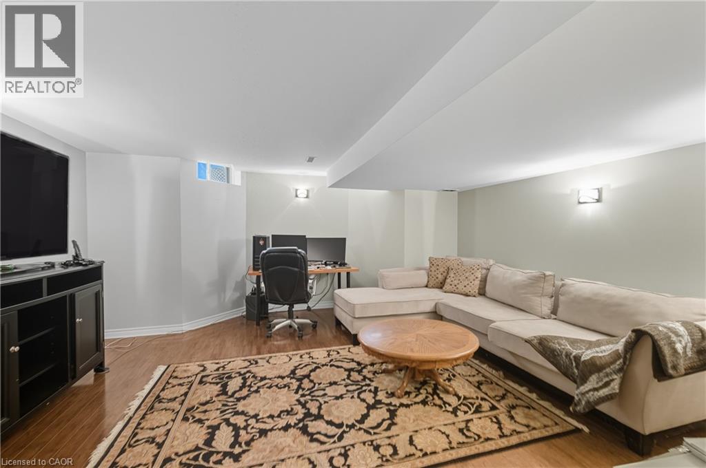 5555 Prince William Drive Unit# 8, Burlington, Ontario  L7L 6P2 - Photo 34 - 40775406