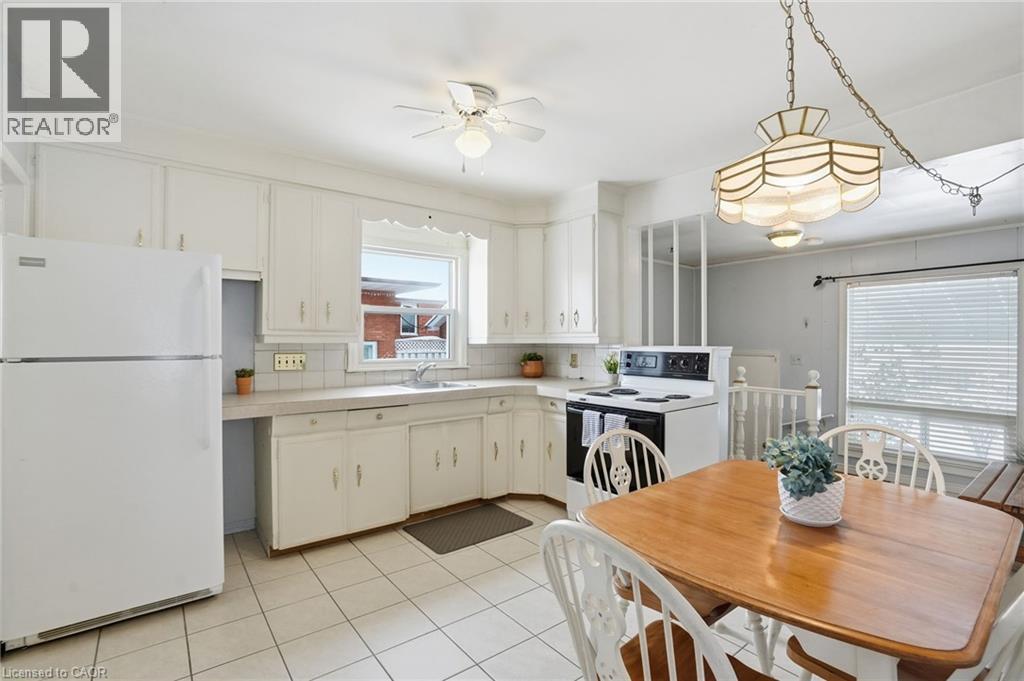 363 Limeridge Road E, Hamilton, Ontario  L9A 2S8 - Photo 10 - 40797851