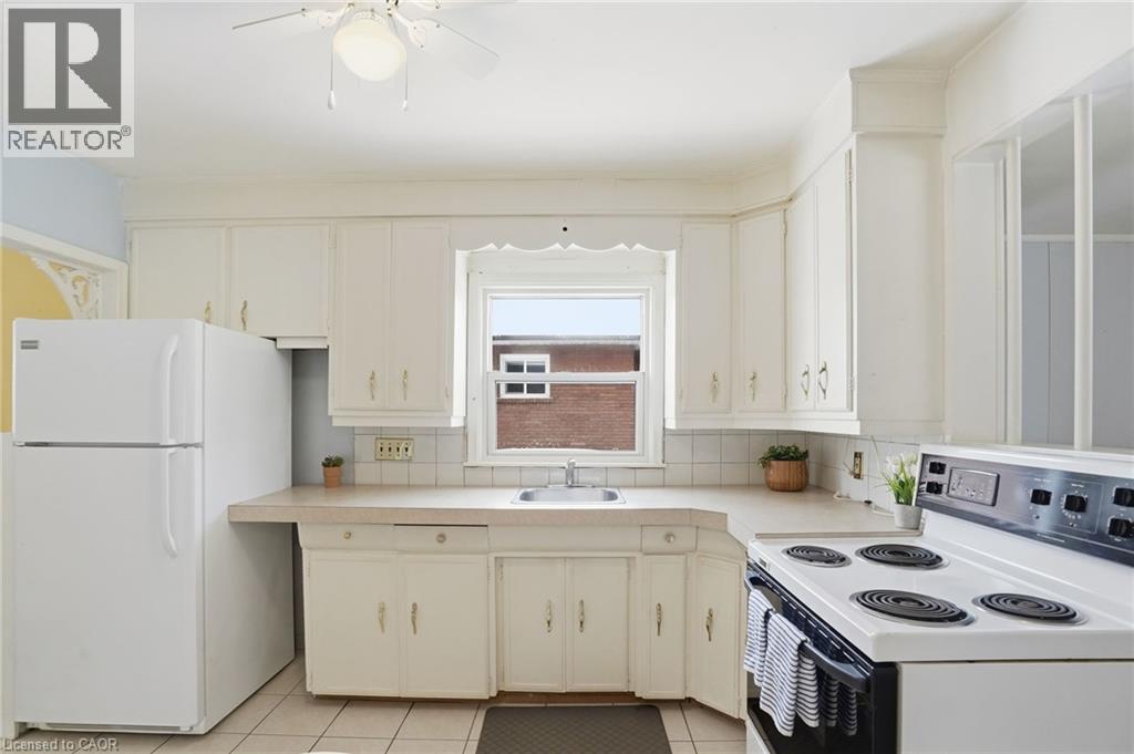 363 Limeridge Road E, Hamilton, Ontario  L9A 2S8 - Photo 14 - 40797851