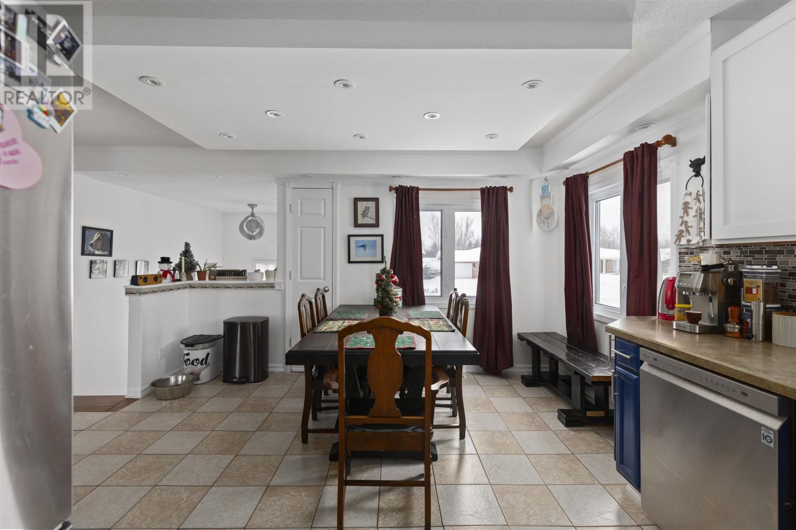 602 Connaught Ave, Sault Ste. Marie, Ontario  P6C 2E2 - Photo 8 - SM260006