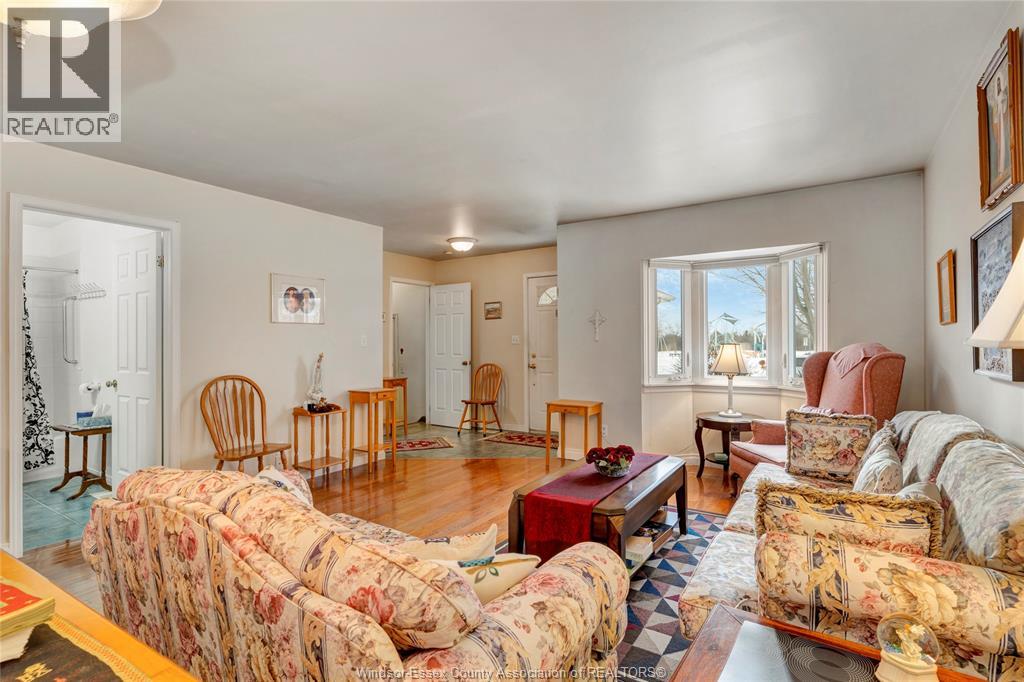 550 Rodfam Drive, Windsor, Ontario  N9G 2W1 - Photo 4 - 26001501