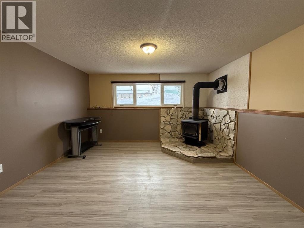 5004 43rd Street, High Prairie, Alberta  T0G 1E0 - Photo 12 - A2280284