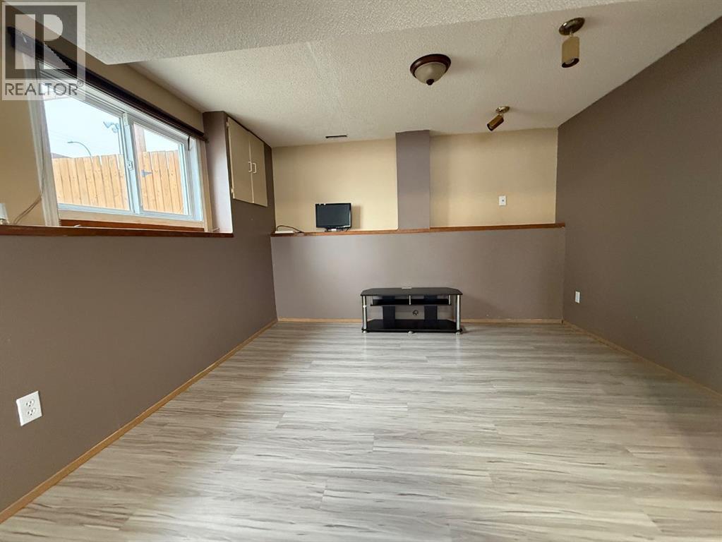 5004 43rd Street, High Prairie, Alberta  T0G 1E0 - Photo 13 - A2280284