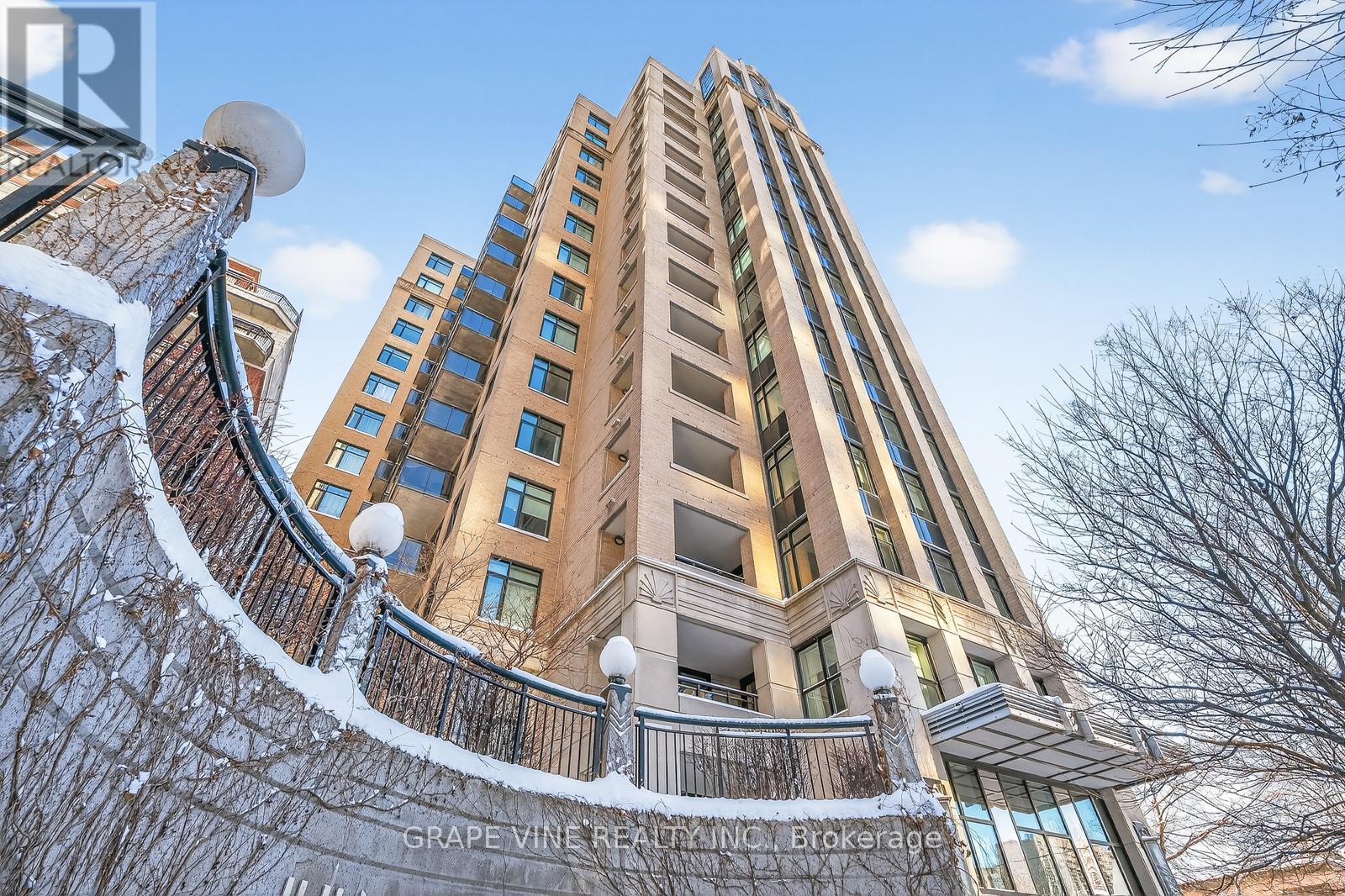 1405 - 245 Kent Street, Ottawa, Ontario  K2P 0A5 - Photo 2 - X12713950