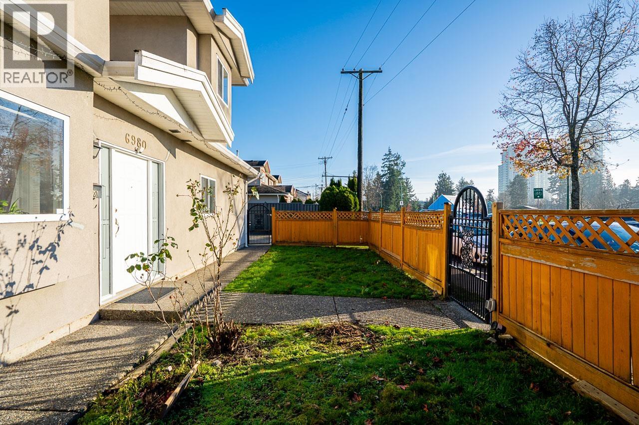 6980 Humphries Avenue, Burnaby, British Columbia  V5E 4N4 - Photo 31 - R3081252