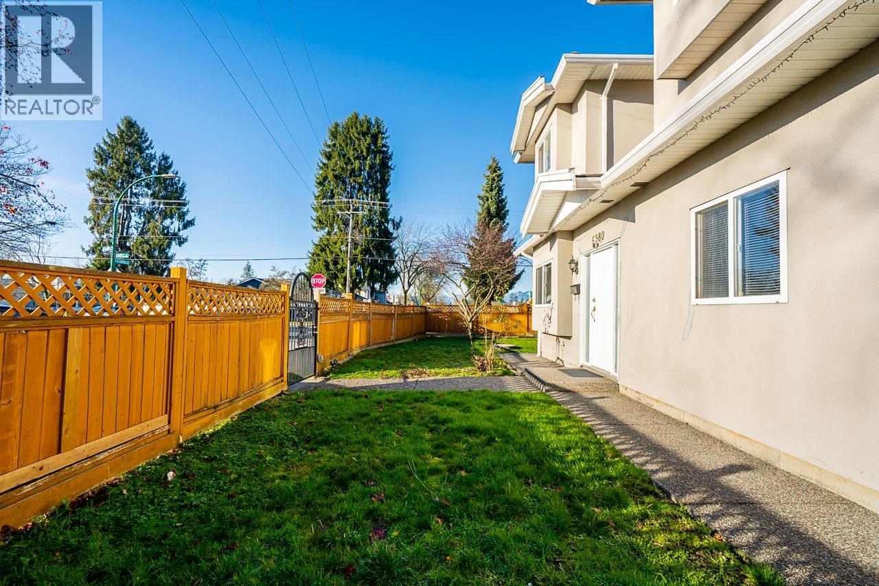 6980 Humphries Avenue, Burnaby, British Columbia  V5E 4N4 - Photo 32 - R3081252