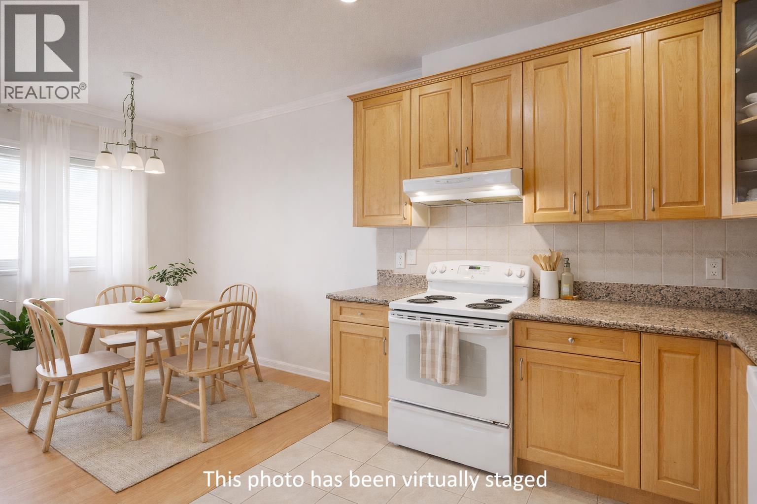 6980 Humphries Avenue, Burnaby, British Columbia  V5E 4N4 - Photo 5 - R3081252