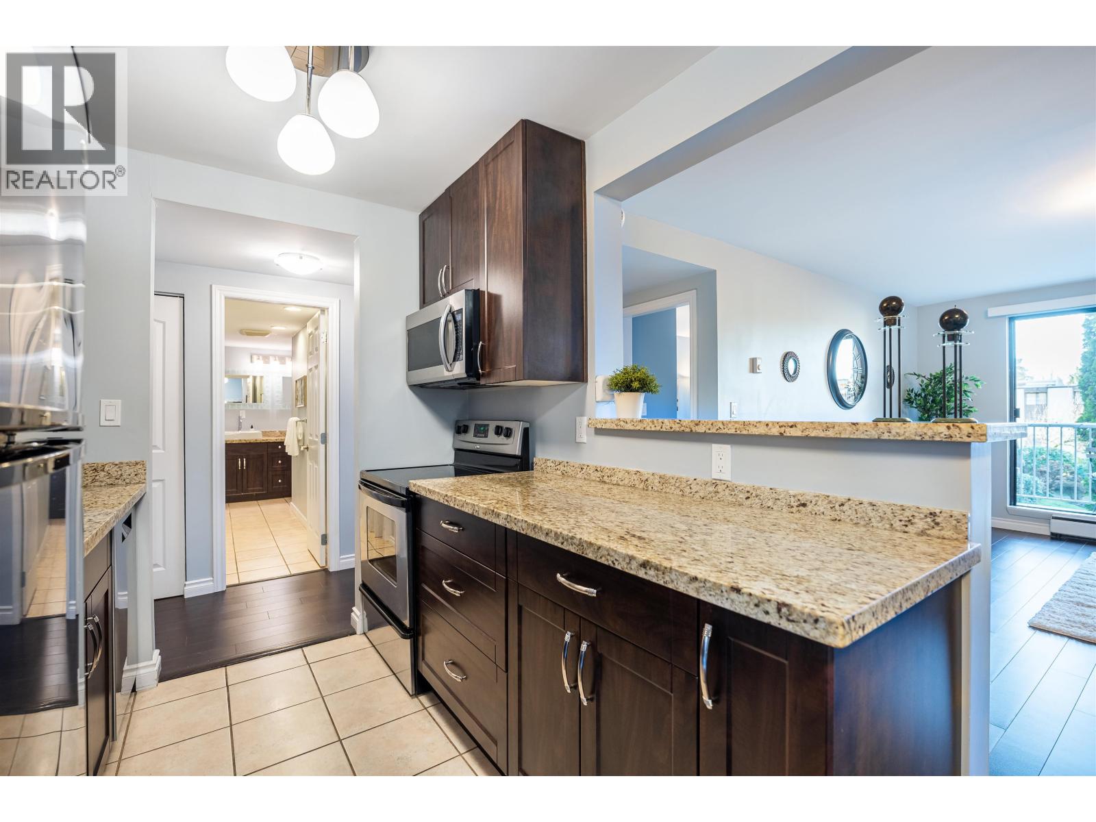 222 3921 Carrigan Court, Burnaby, British Columbia  V3N 4J7 - Photo 11 - R3081256