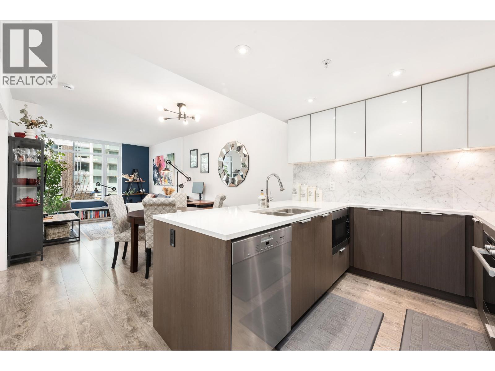 303 110 Switchmen Street, Vancouver, British Columbia  V6A 0C6 - Photo 6 - R3081258