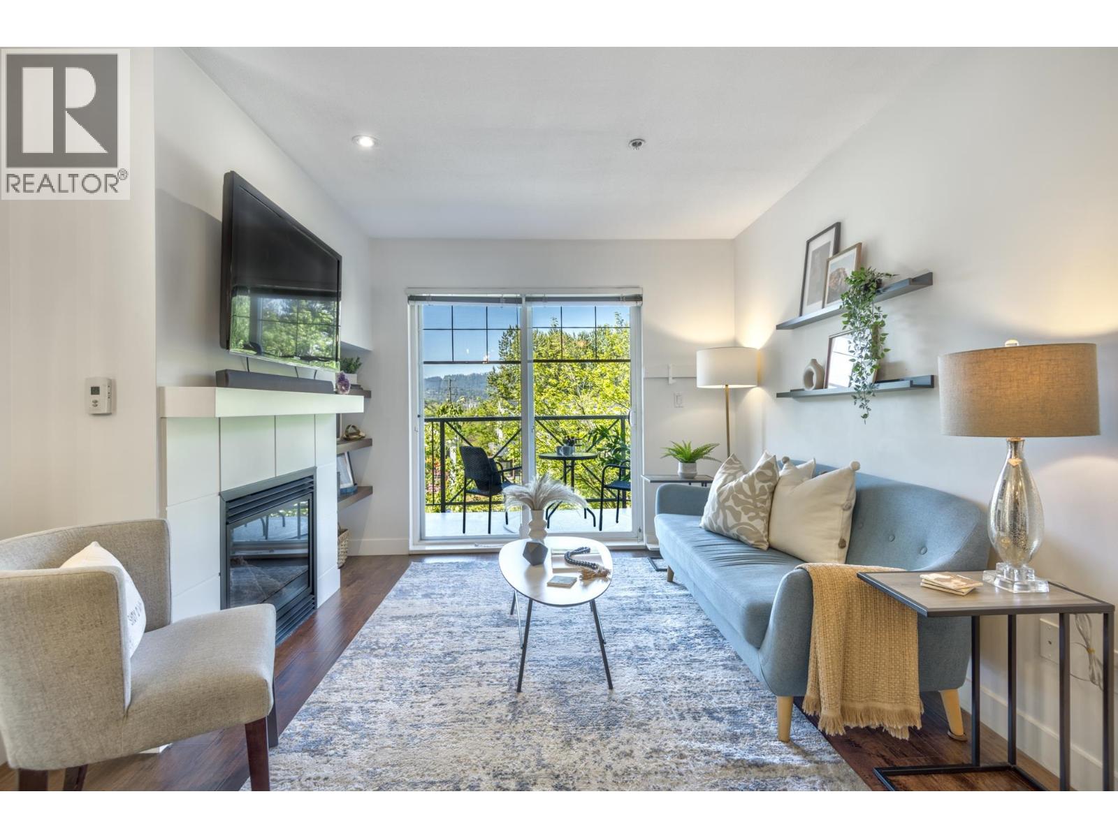 302 3240 St Johns Street, Port Moody, British Columbia  V3H 0C1 - Photo 1 - R3081264