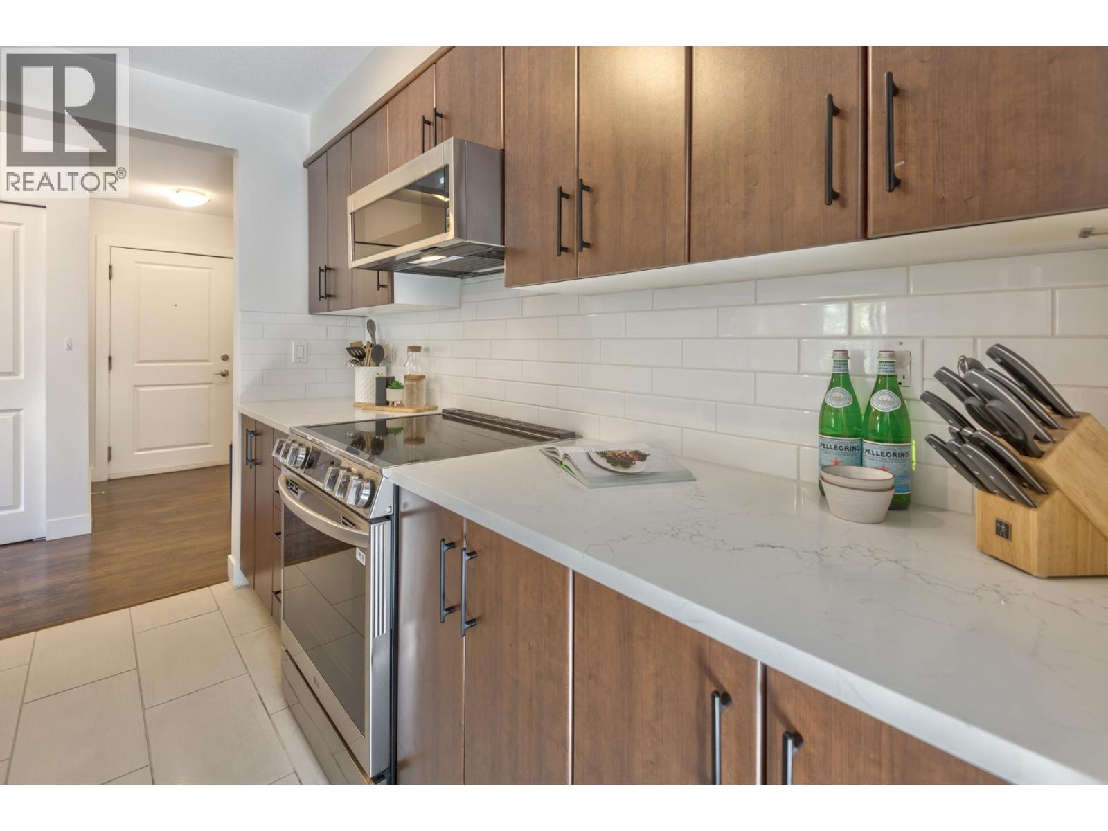 302 3240 St Johns Street, Port Moody, British Columbia  V3H 0C1 - Photo 10 - R3081264