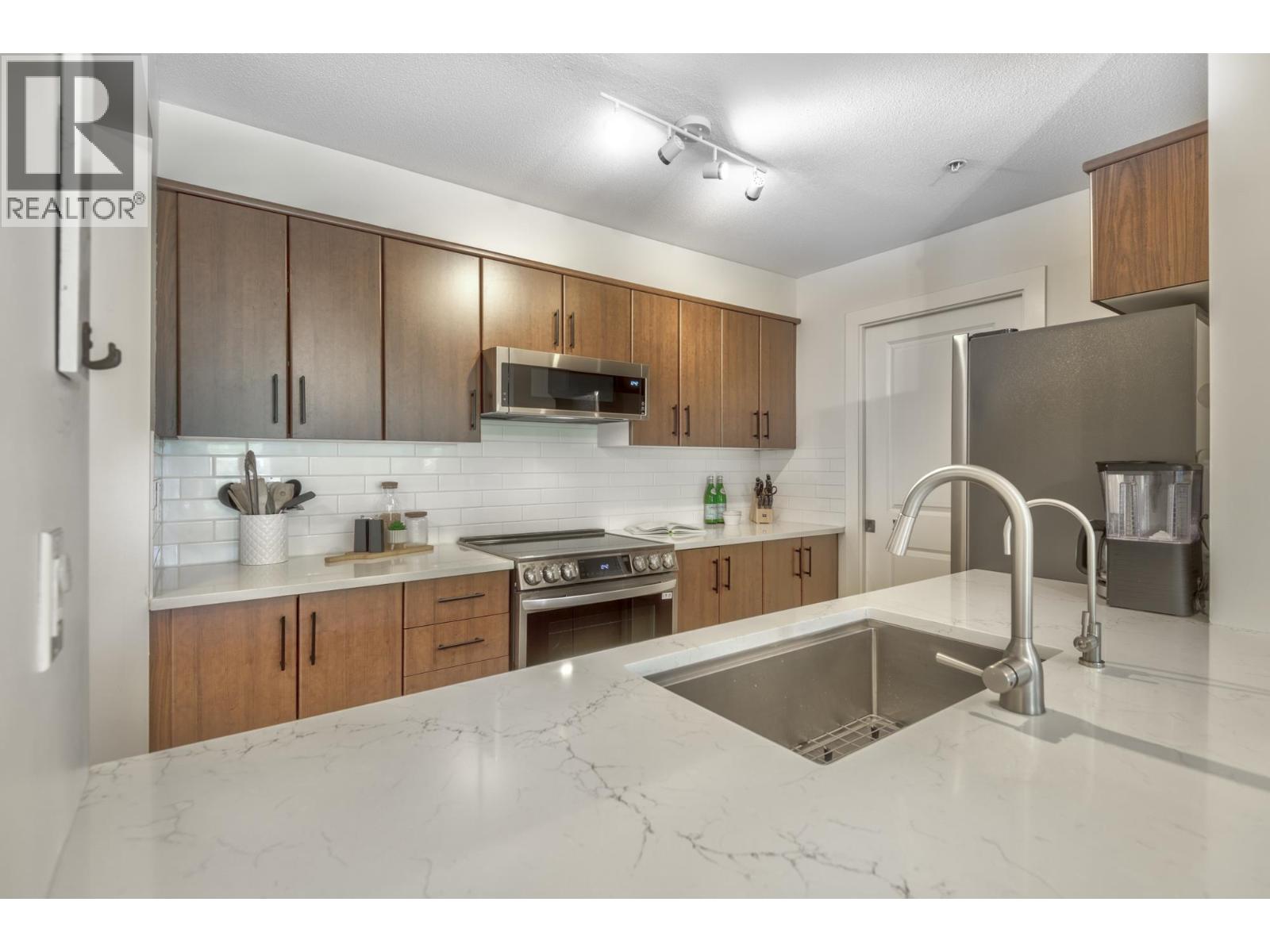 302 3240 St Johns Street, Port Moody, British Columbia  V3H 0C1 - Photo 12 - R3081264