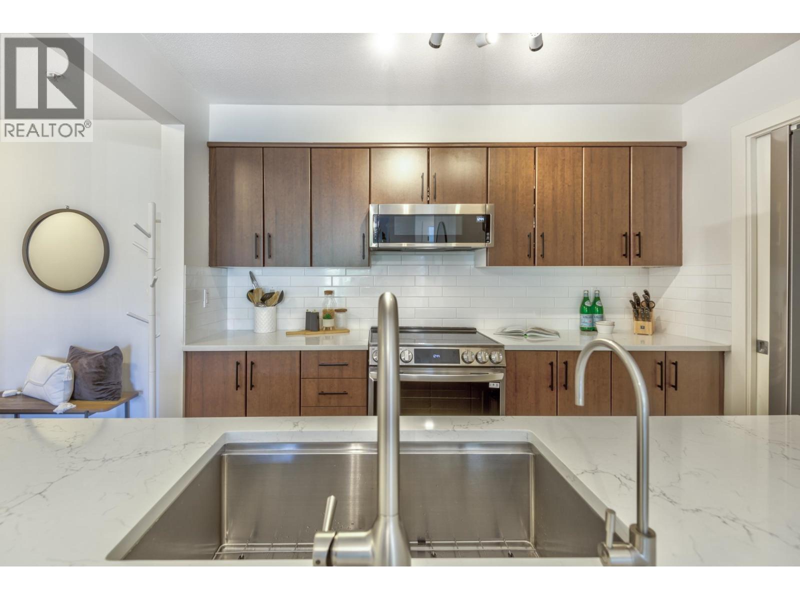 302 3240 St Johns Street, Port Moody, British Columbia  V3H 0C1 - Photo 13 - R3081264