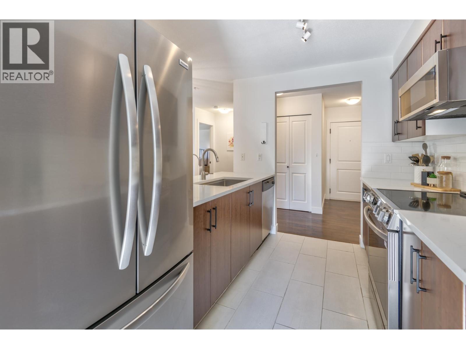 302 3240 St Johns Street, Port Moody, British Columbia  V3H 0C1 - Photo 8 - R3081264