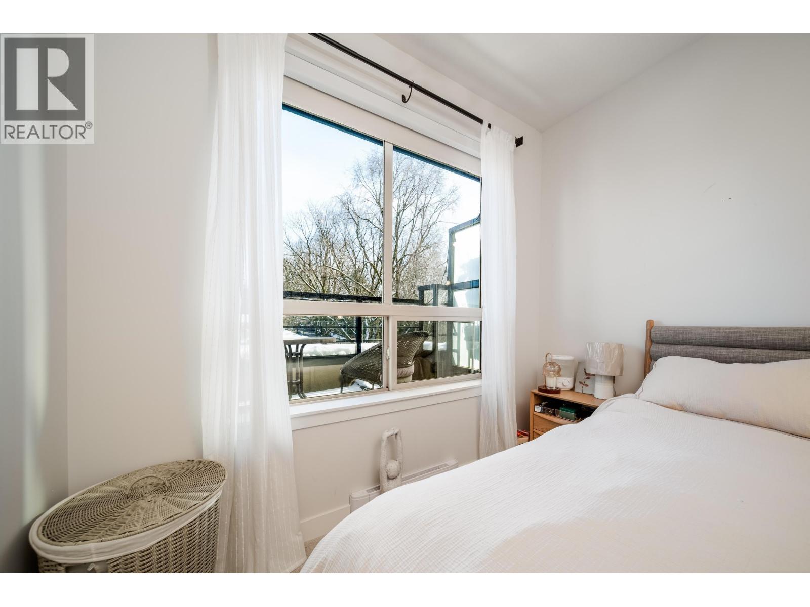 Ph2 885 Salsbury Drive, Vancouver, British Columbia  V5L 4A3 - Photo 11 - R3081272