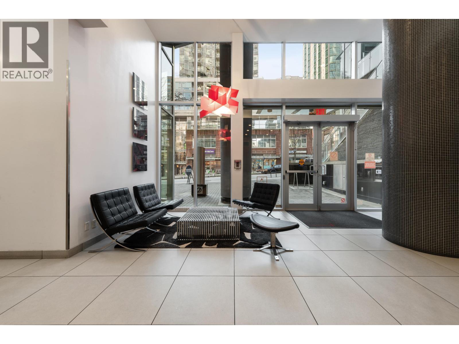 1711 788 Hamilton Street, Vancouver, British Columbia  V6B 0E9 - Photo 2 - R3081278