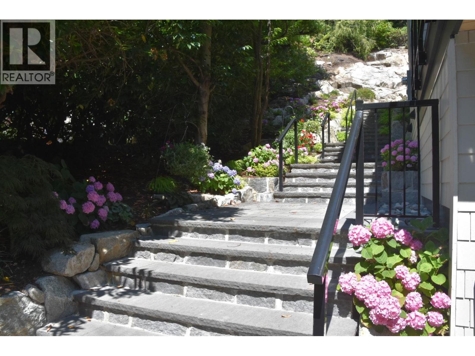 4841 The Dale, West Vancouver, British Columbia  V7W 1K2 - Photo 38 - R3081292