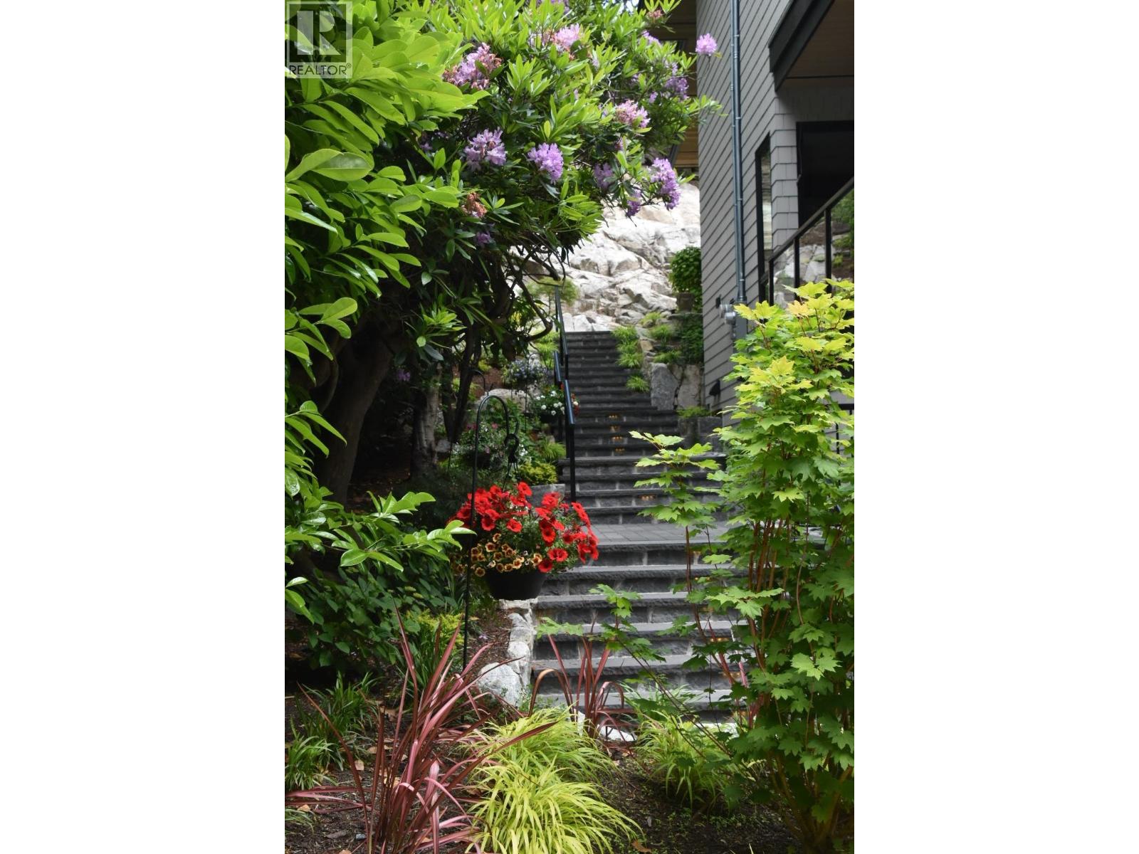 4841 The Dale, West Vancouver, British Columbia  V7W 1K2 - Photo 39 - R3081292