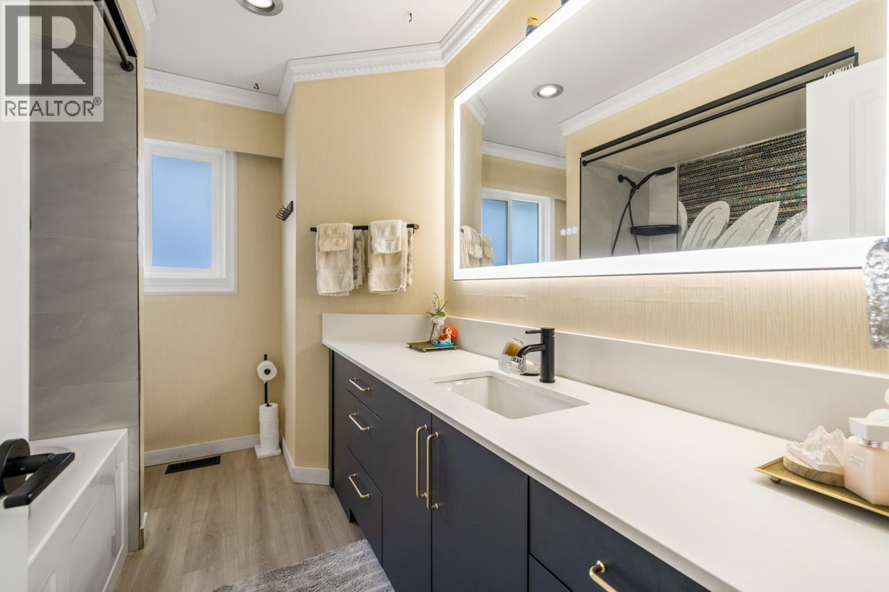 10864 Springmont Gate, Richmond, British Columbia  V7E 1Y4 - Photo 17 - R3081308