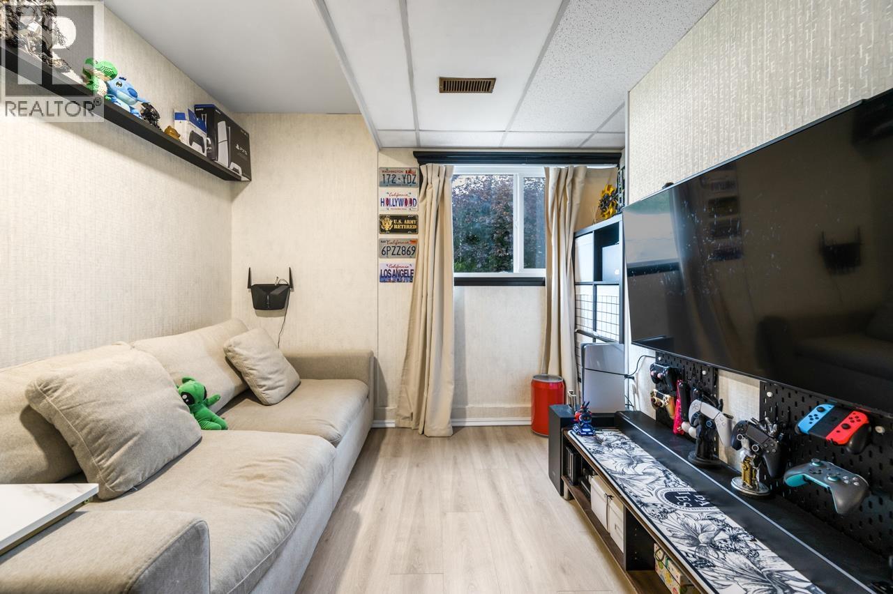 10864 Springmont Gate, Richmond, British Columbia  V7E 1Y4 - Photo 25 - R3081308