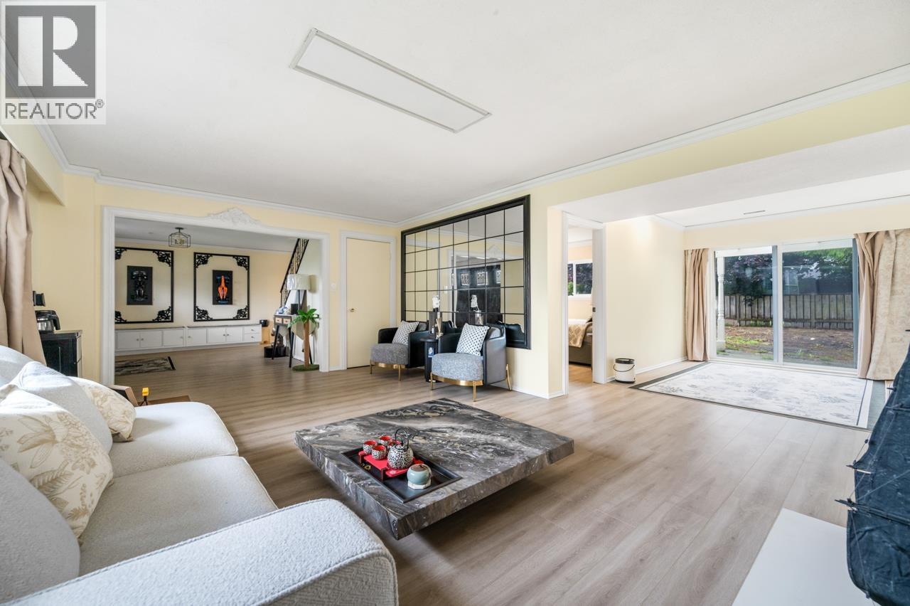 10864 Springmont Gate, Richmond, British Columbia  V7E 1Y4 - Photo 7 - R3081308