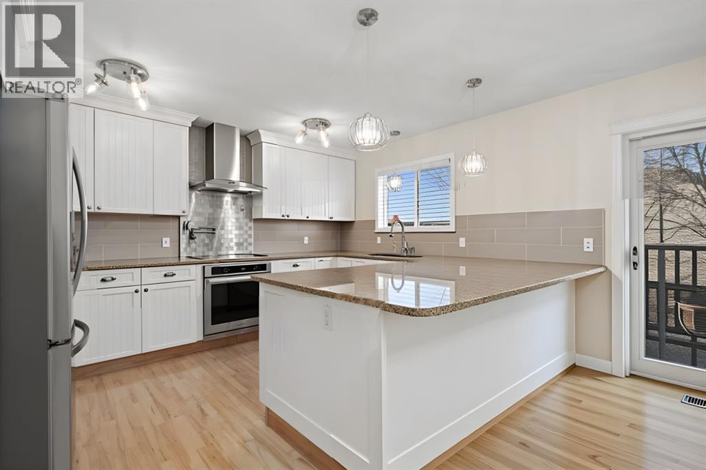 232 Oakmere Place, Chestermere, Alberta  T1X 1L2 - Photo 8 - A2276280