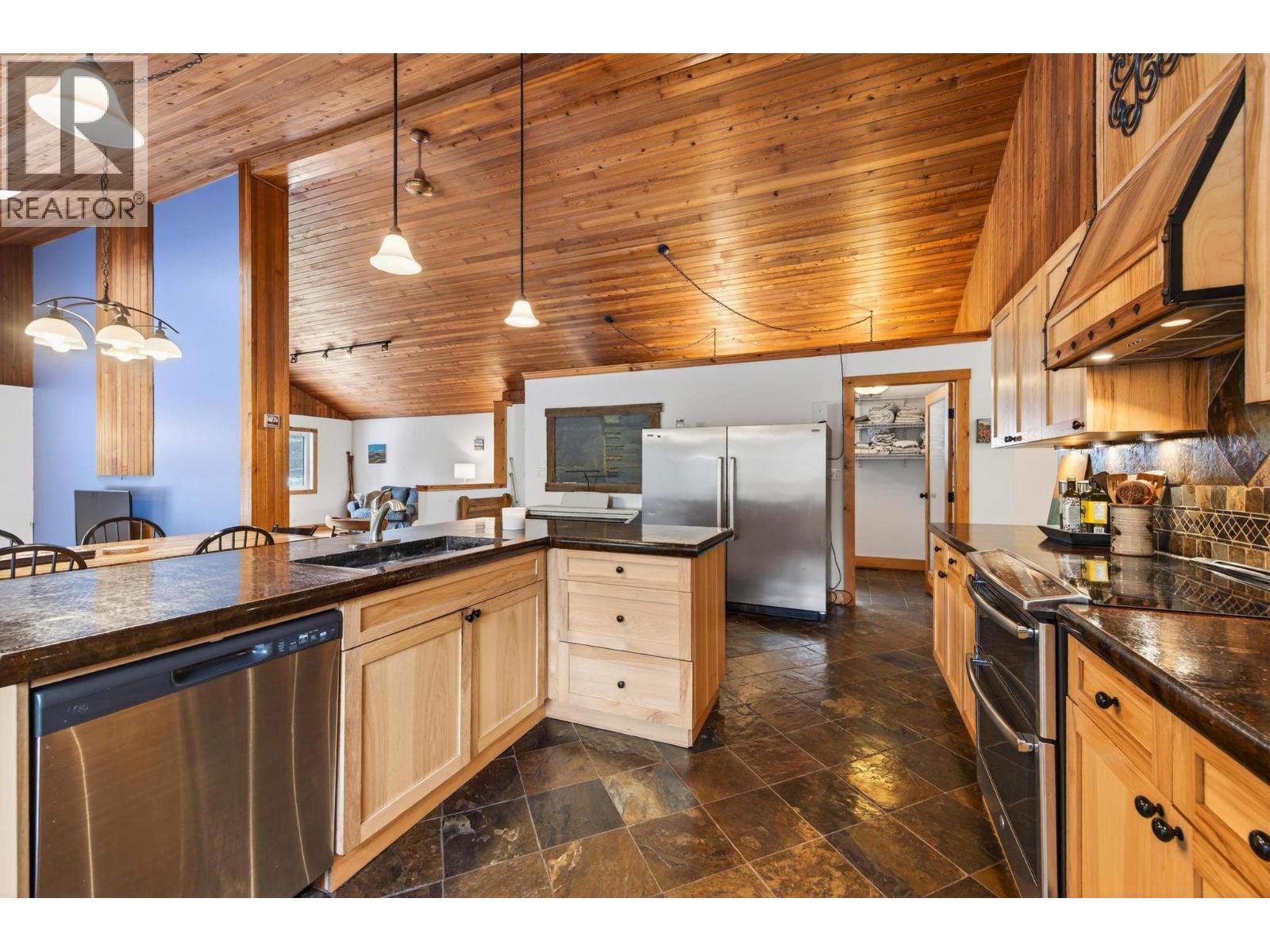 761 Golden Donald Upper Road, Golden, British Columbia  V0A 1H1 - Photo 13 - 10373340