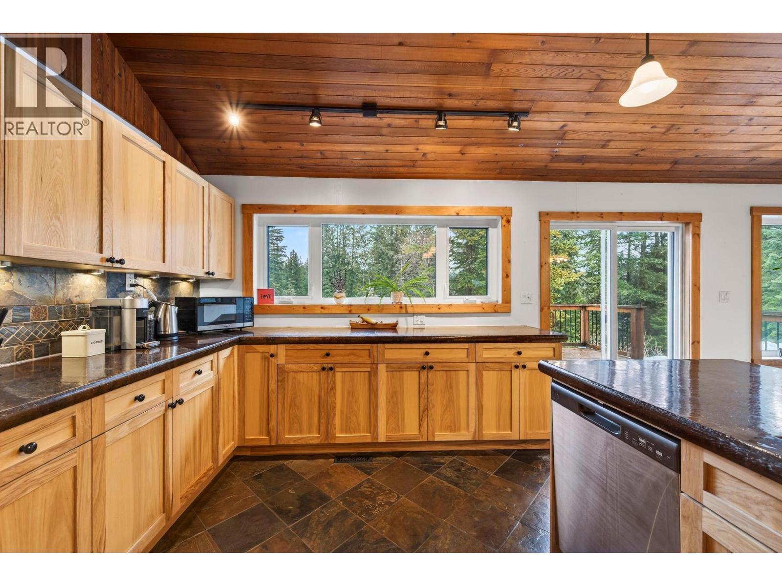 761 Golden Donald Upper Road, Golden, British Columbia  V0A 1H1 - Photo 14 - 10373340