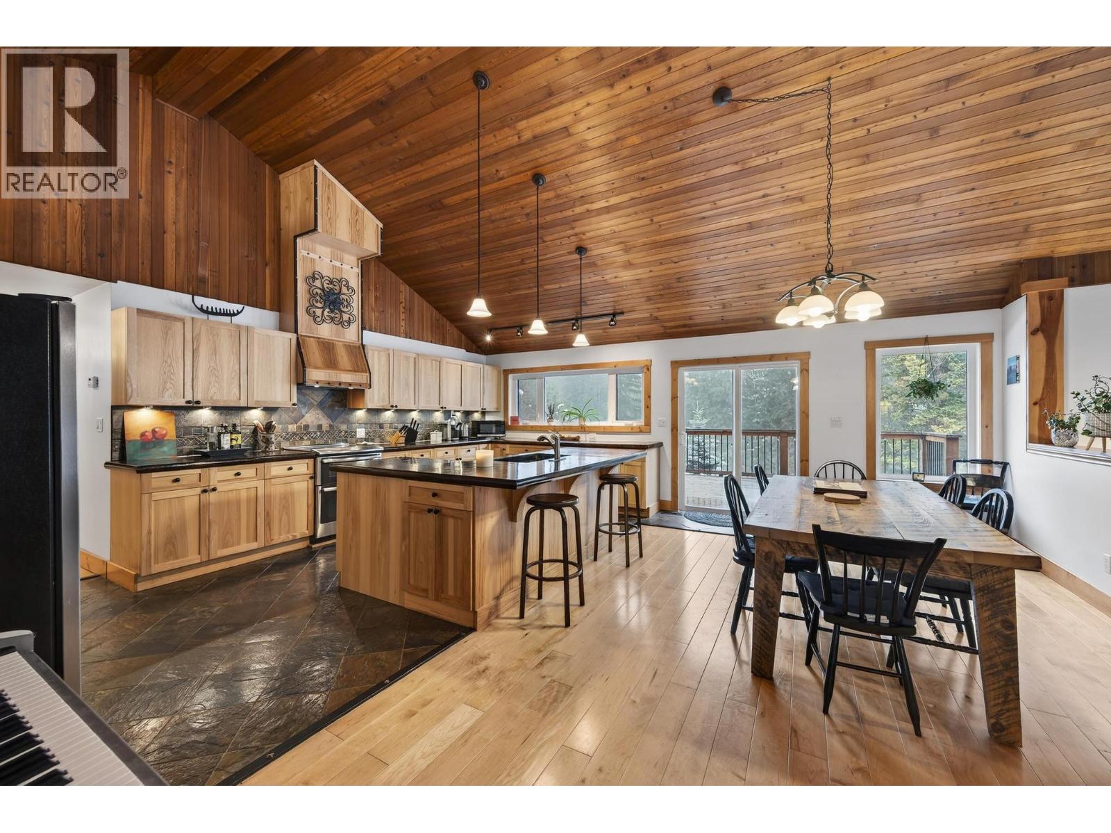 761 Golden Donald Upper Road, Golden, British Columbia  V0A 1H1 - Photo 21 - 10373340