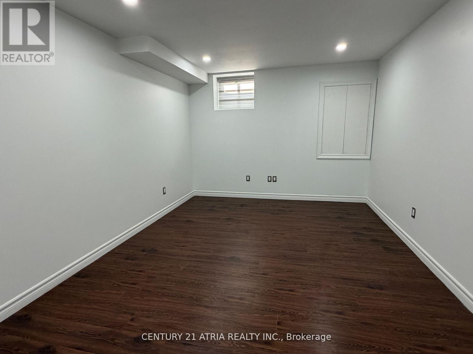 31 Seggar Avenue, Ajax, Ontario  L1T 4E2 - Photo 9 - E12713878