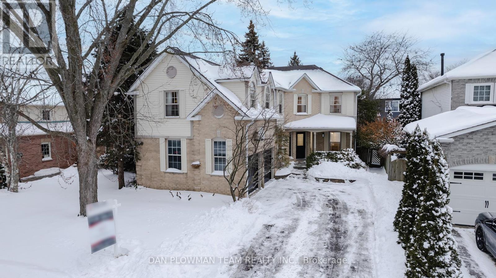 110 Mcquay Boulevard, Whitby, Ontario  L1P 1L5 - Photo 2 - E12713948