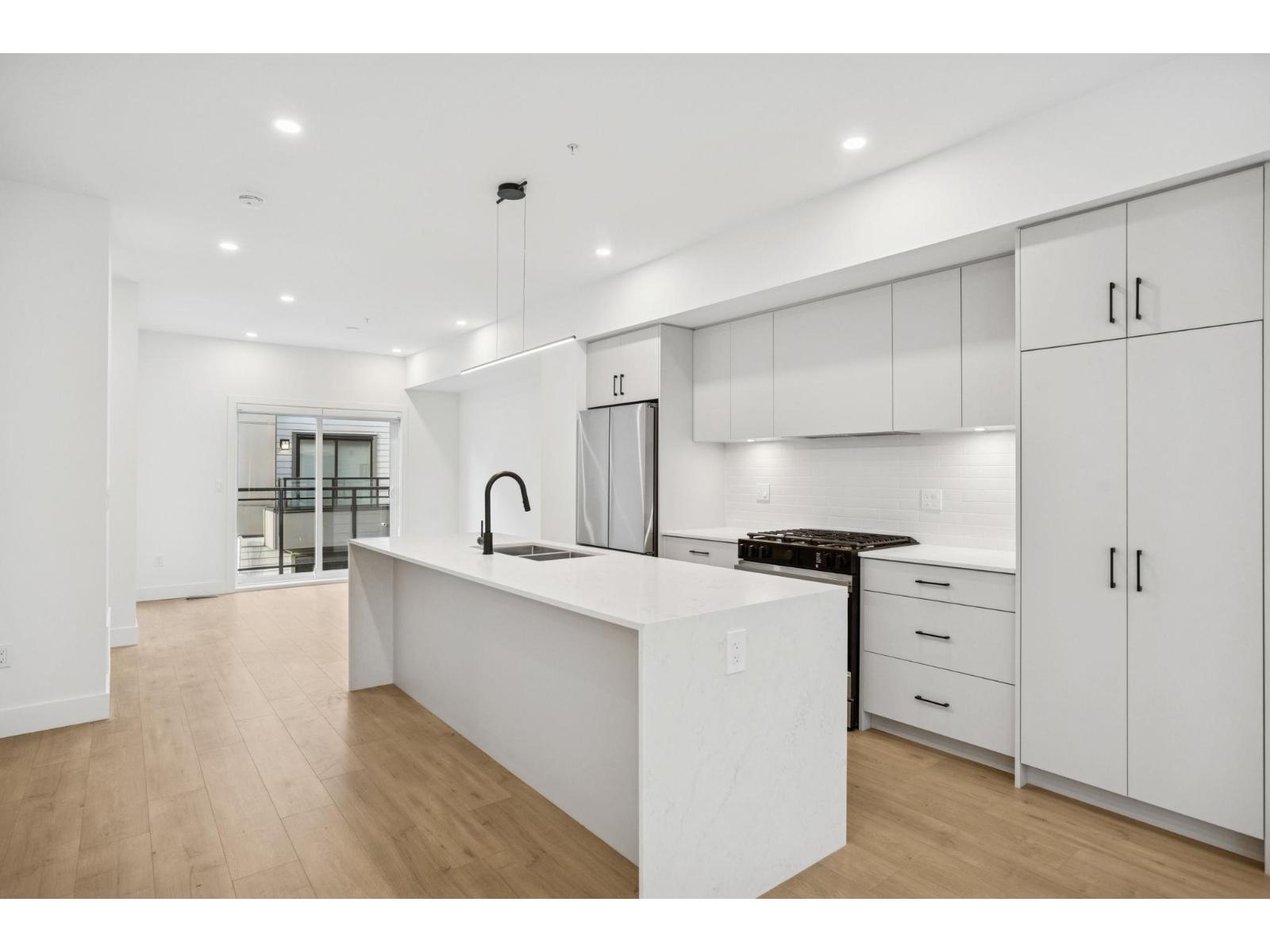 1 19667 55a Avenue, Langley, British Columbia  V3A 3X1 - Photo 1 - R3081337